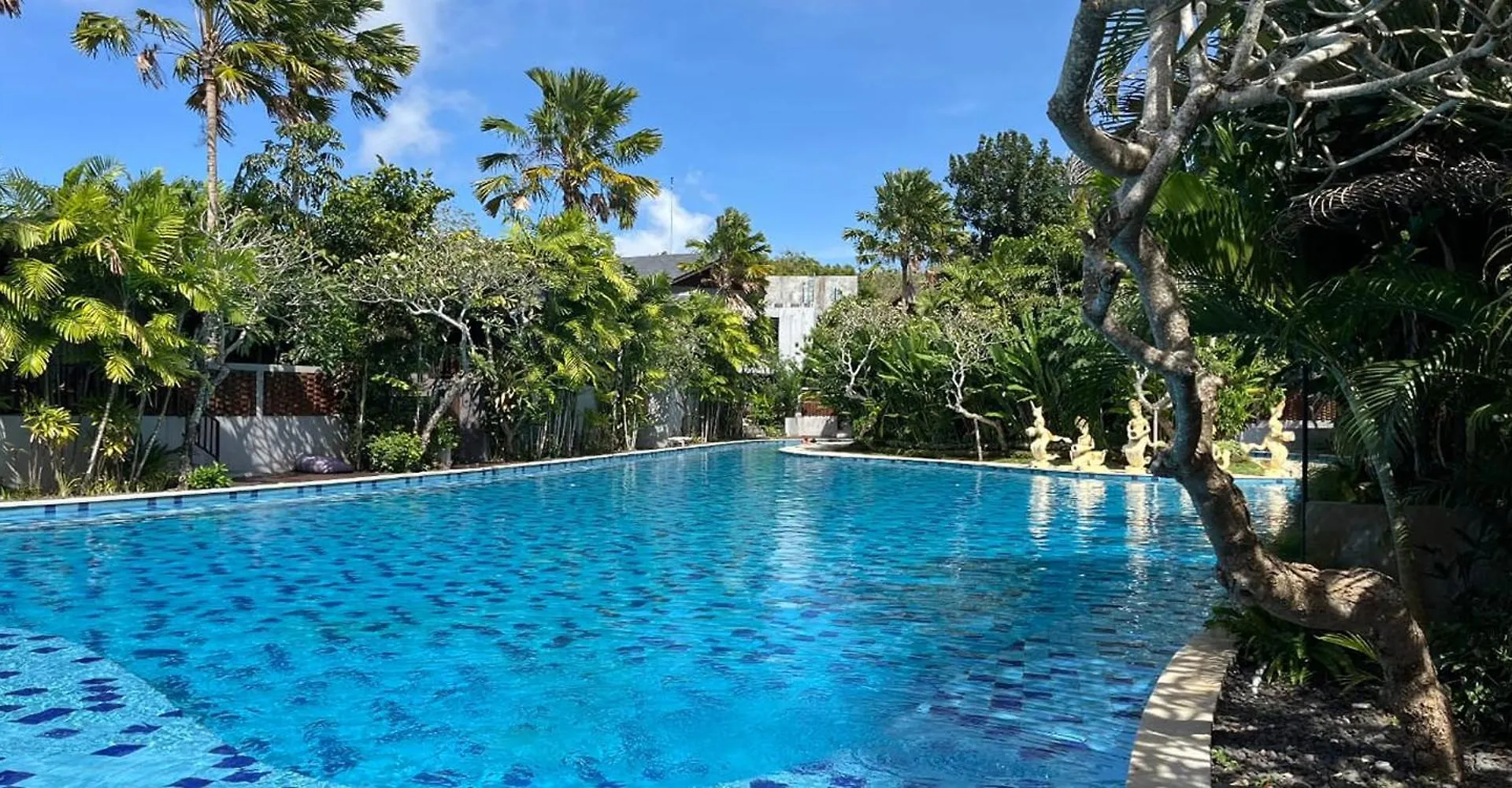 Dancing Hana Villa Nusa Dua - 1 Bedroom Villa With Sharing Pool Minimum Stay 2 Nights
