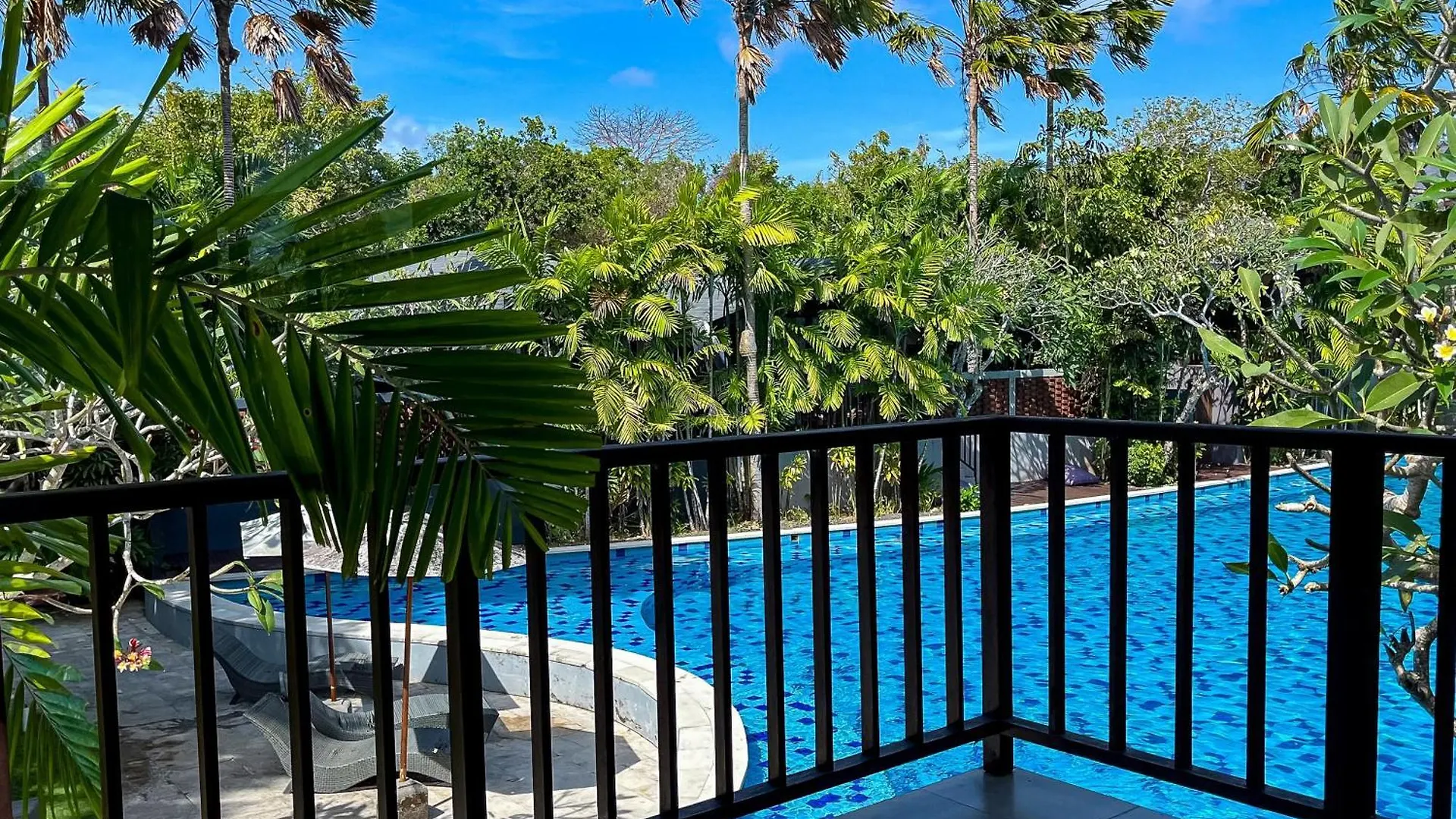 Dancing Hana Villa Nusa Dua - 1 Bedroom Villa With Sharing Pool Minimum Stay 2 Nights