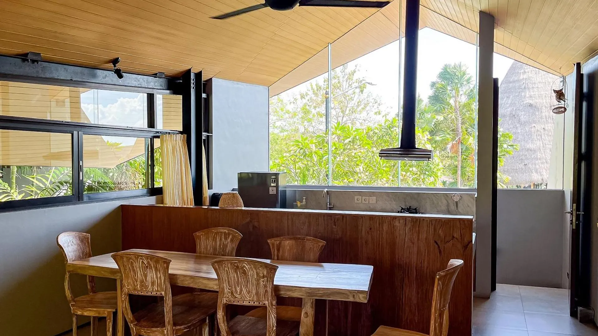 Dancing Hana Villa Nusa Dua - 1 Bedroom Villa With Sharing Pool Minimum Stay 2 Nights